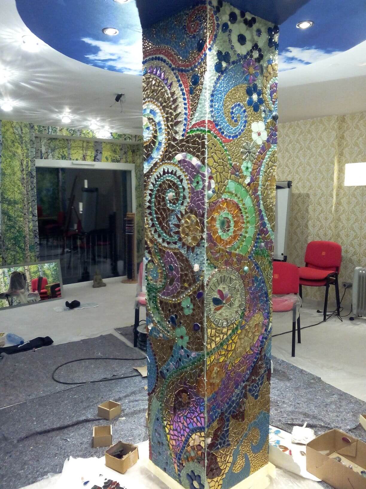 Anne Boddin Mosaik-Säule (6)