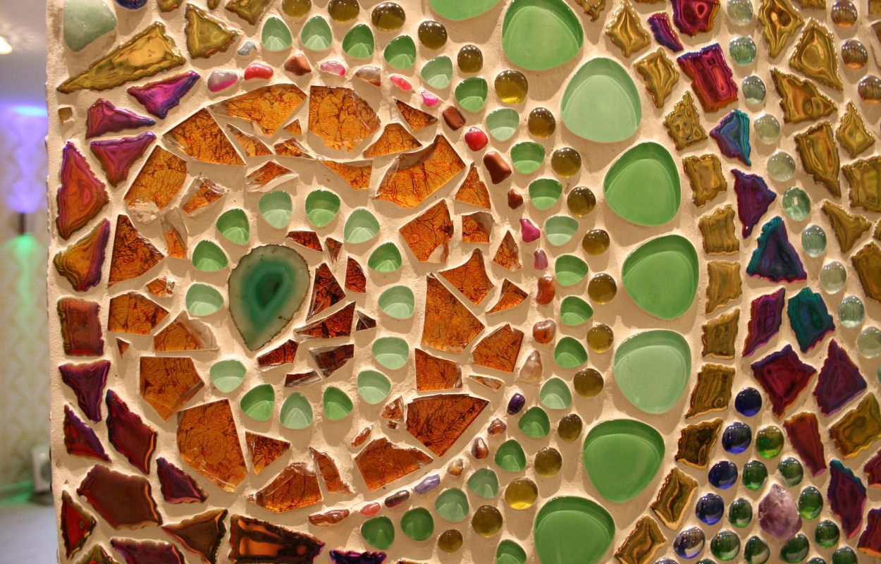 Anne Boddin Mosaike Unikate verfugt (2)